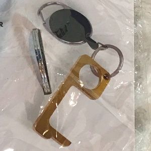 NWT No Touch Tool With Retractable Key Fob